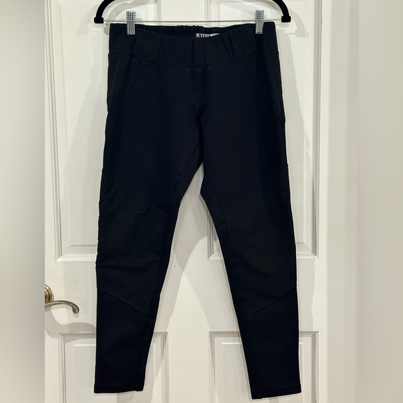 5.11 Tactical Pants - 5.11 Tactical Black Performance Leggings- Women’s Medium